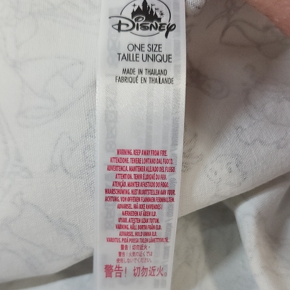 Disney Characters Blue, Black and White Kitchen Towel Set of 2 NWOT - Picture 5 of 5